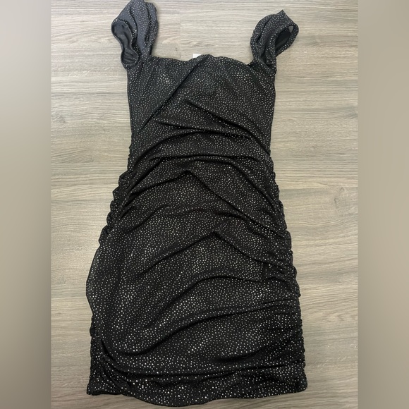 Lucy in the Sky Emaline Dress - Picture 3 of 6